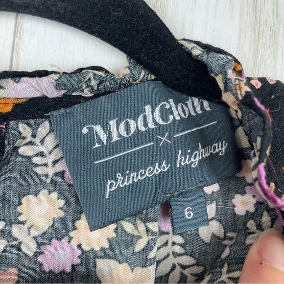ModCloth x Princess Highway floral boho 70s shirt - Picture 2 of 6